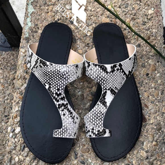 Vegan Snake Print Toe Sandals - Picture 2 of 8